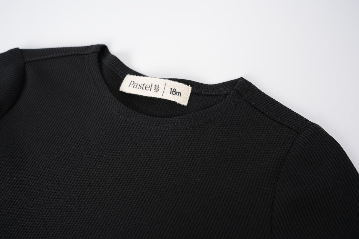 Ribbed 3/4 Sleeve T-Shirt